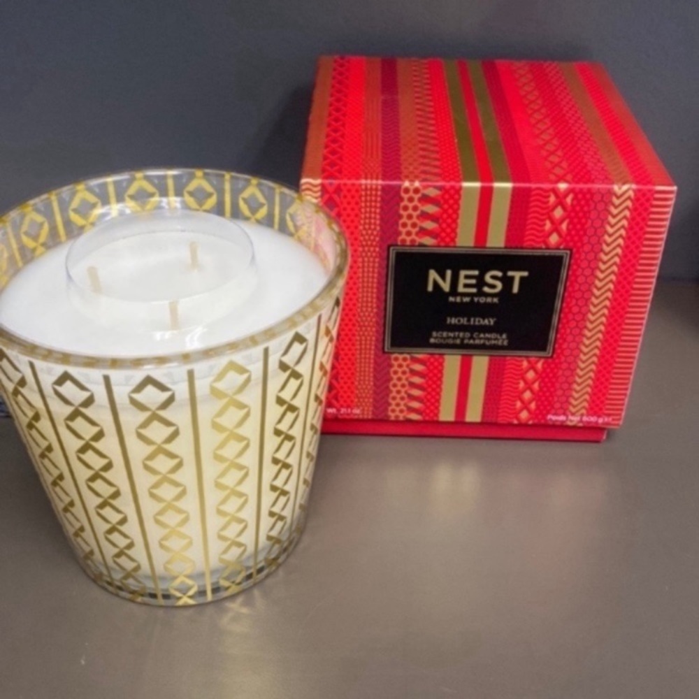 Nest Fragrances  New York holiday 3
wick candle 21.1 Oz New in the Box - Picture 7 of 7